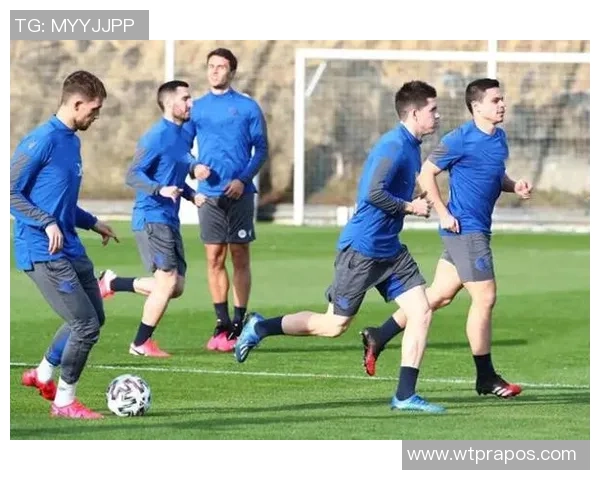 北京足球队在总决赛积分榜上以56分稳居第一位置展现强劲实力